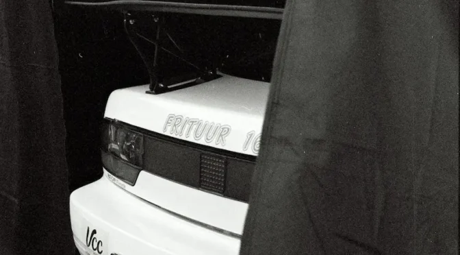 Czy spoiler jest legalny: Podstawowa wiedza jaką trzeba mieć