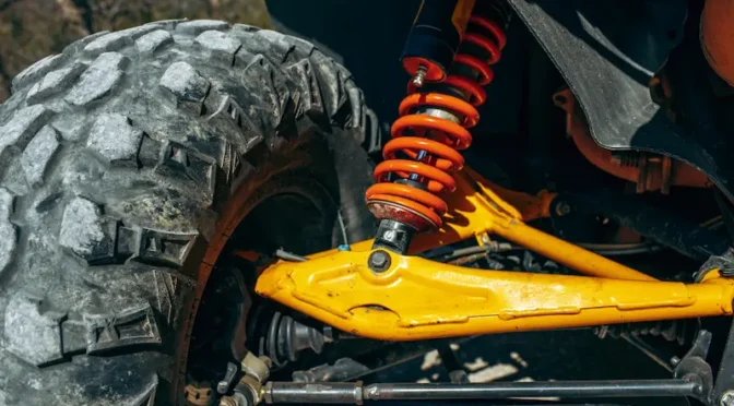 Różnice między zawieszeniem sportowym a standardowym – co warto wiedzieć?